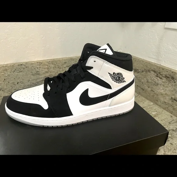 Nike | Shoes | Brand New Air Jordan Mid Se Diamond In Box  display picture 2